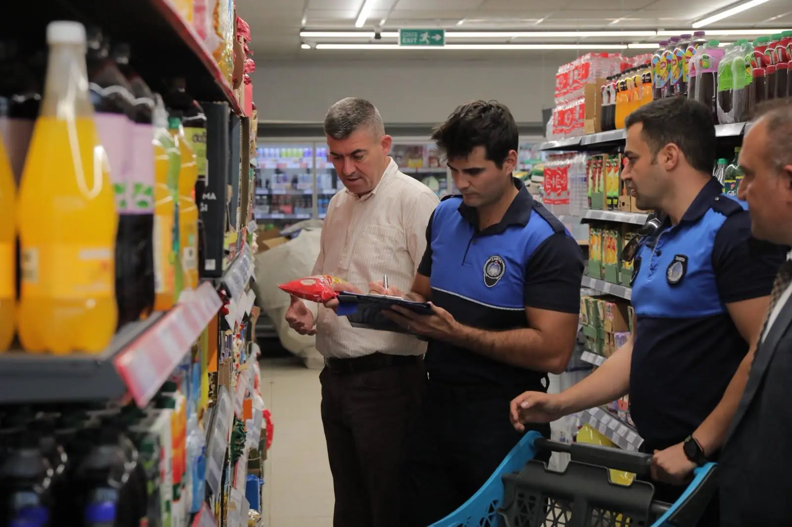 EDİRNE BELEDİYESİ’NDEN ZİNCİR MARKETLERDE DENETİM galeri görseli